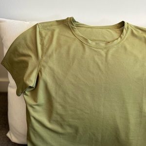 Lululemon high-intensity T-shirt